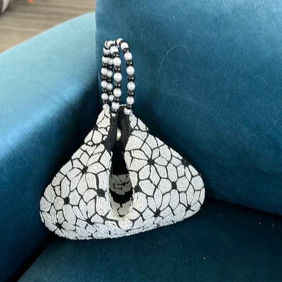 Stunning detailed fall autumn bag